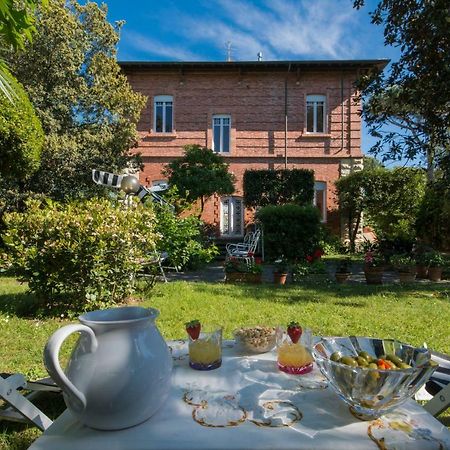 Villa Italy Marina di Pietrasanta Exterior photo