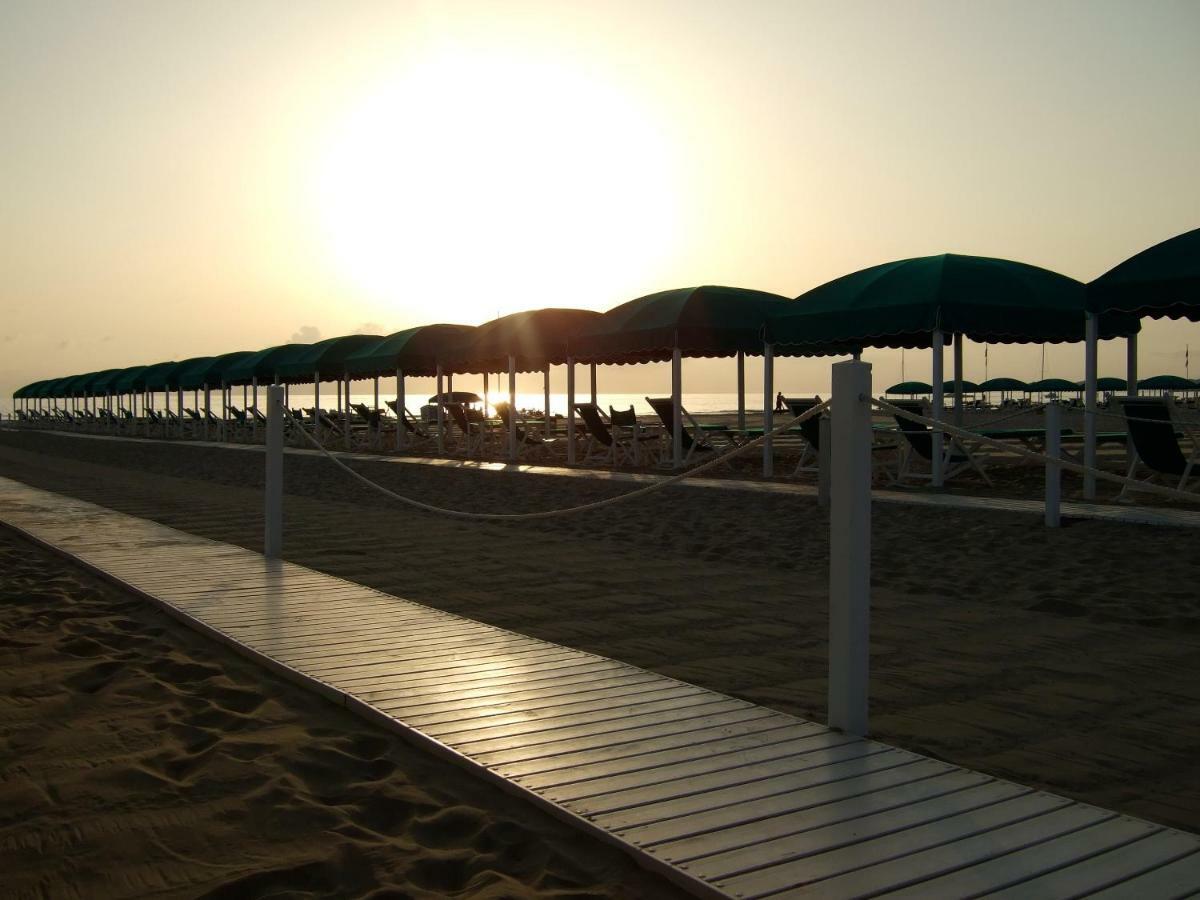 Villa Italy Marina di Pietrasanta Exterior photo